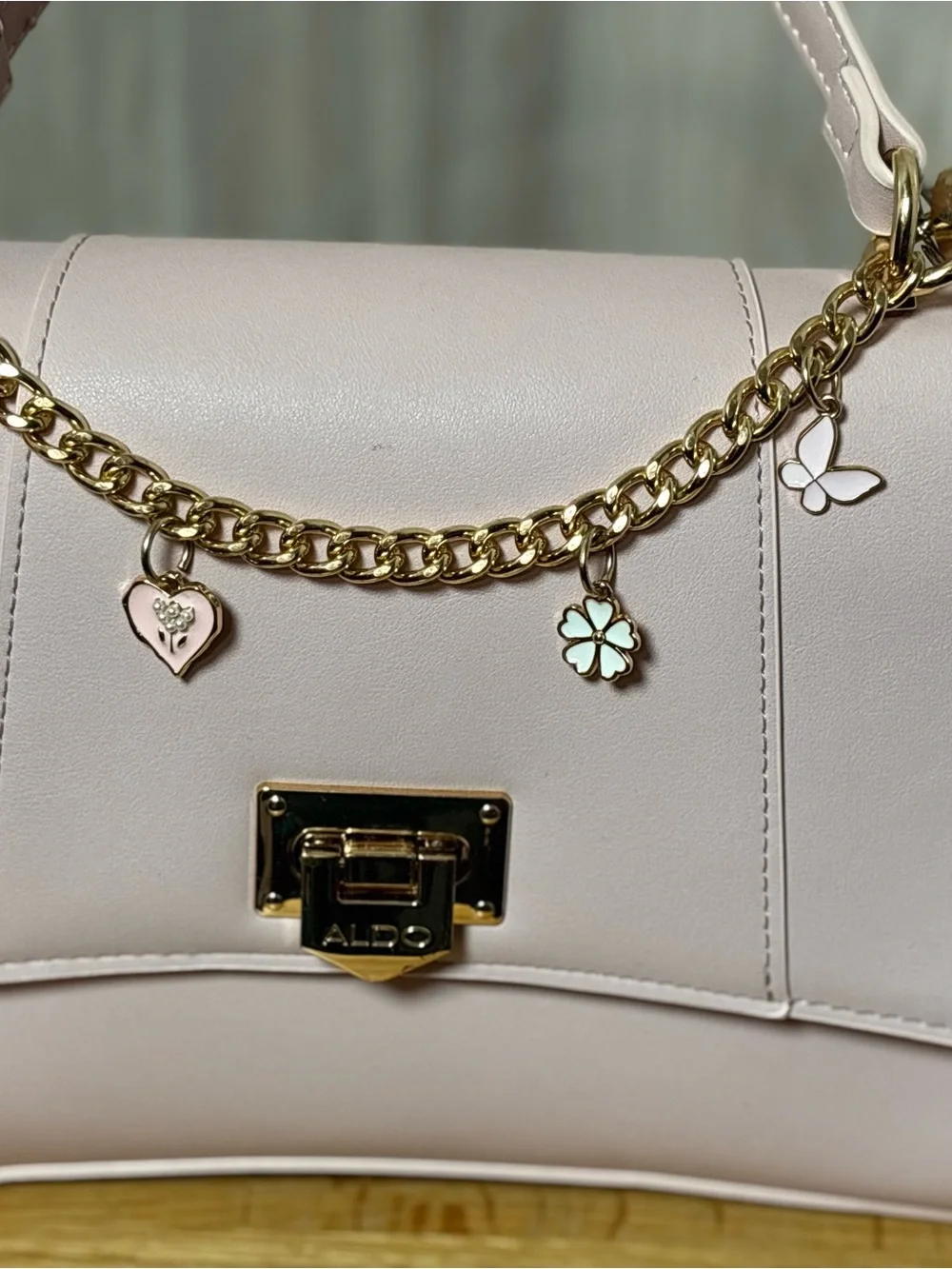 ALDO Light Pink Structured Charm Handbag Excellent Condition - Picture 5 of 14